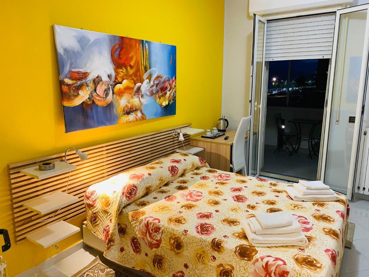 B E B Le Terrazze Sul Mare Bed & Breakfast Catanzaro Eksteriør bilde
