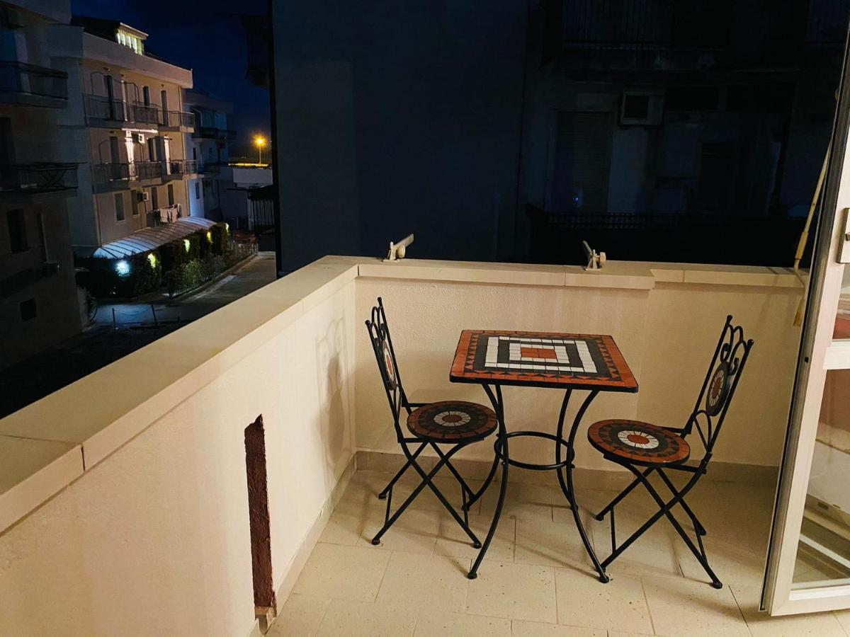 B E B Le Terrazze Sul Mare Bed & Breakfast Catanzaro Eksteriør bilde