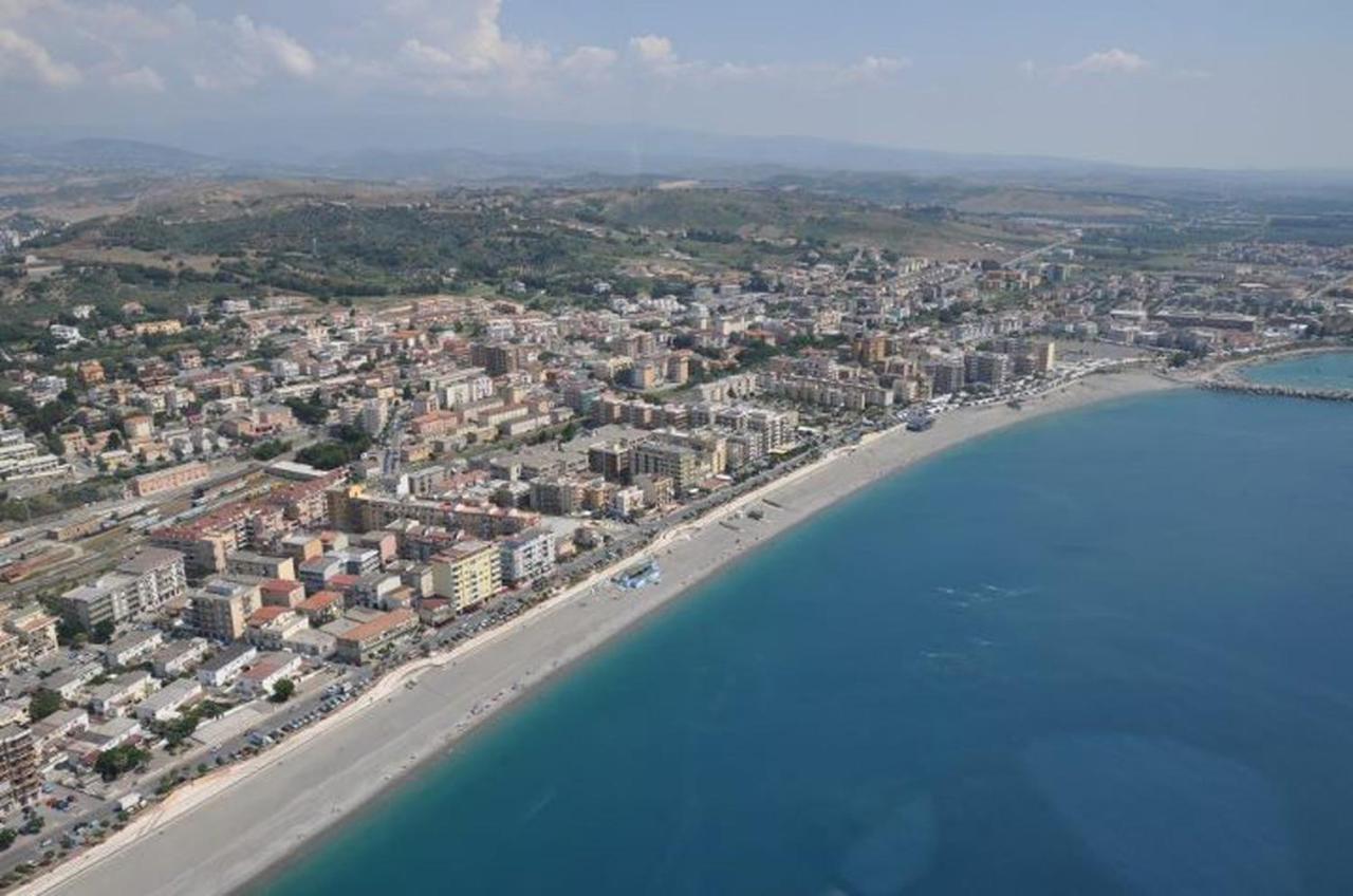 B E B Le Terrazze Sul Mare Bed & Breakfast Catanzaro Eksteriør bilde