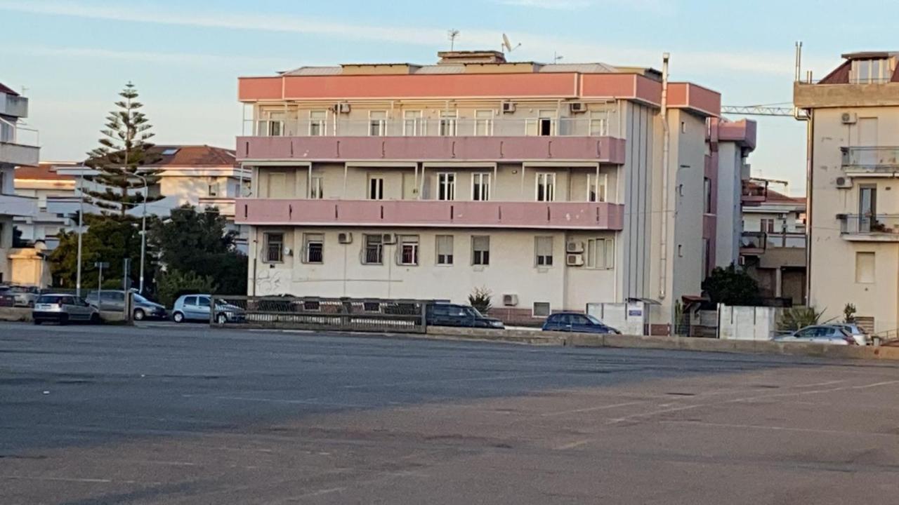 B E B Le Terrazze Sul Mare Bed & Breakfast Catanzaro Eksteriør bilde
